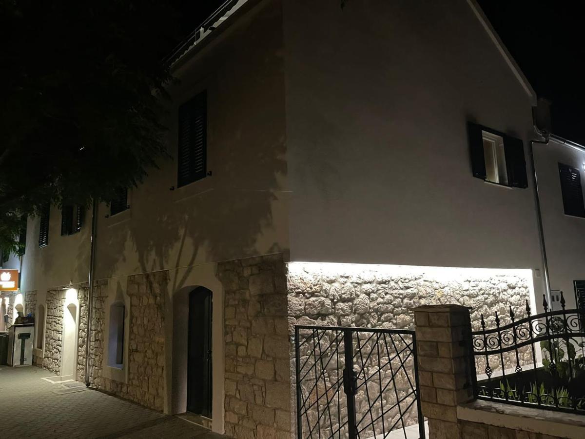 Tisno Central Apartments Exterior photo